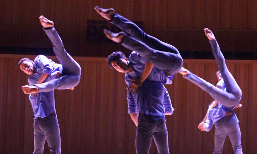 Grupo de Danza UNSAM
presenta Déjala Caer, Rubato y Cantares
