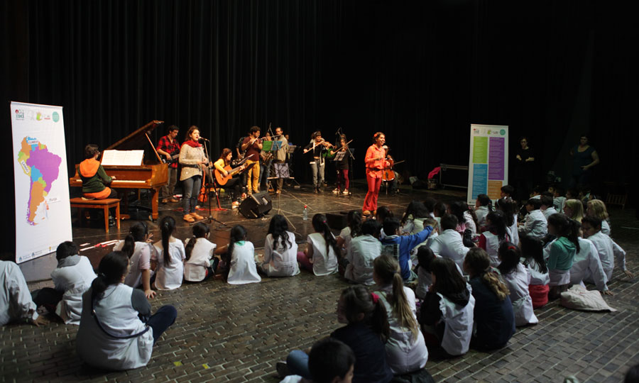 Ensamble Sudamericano de niñas y niños