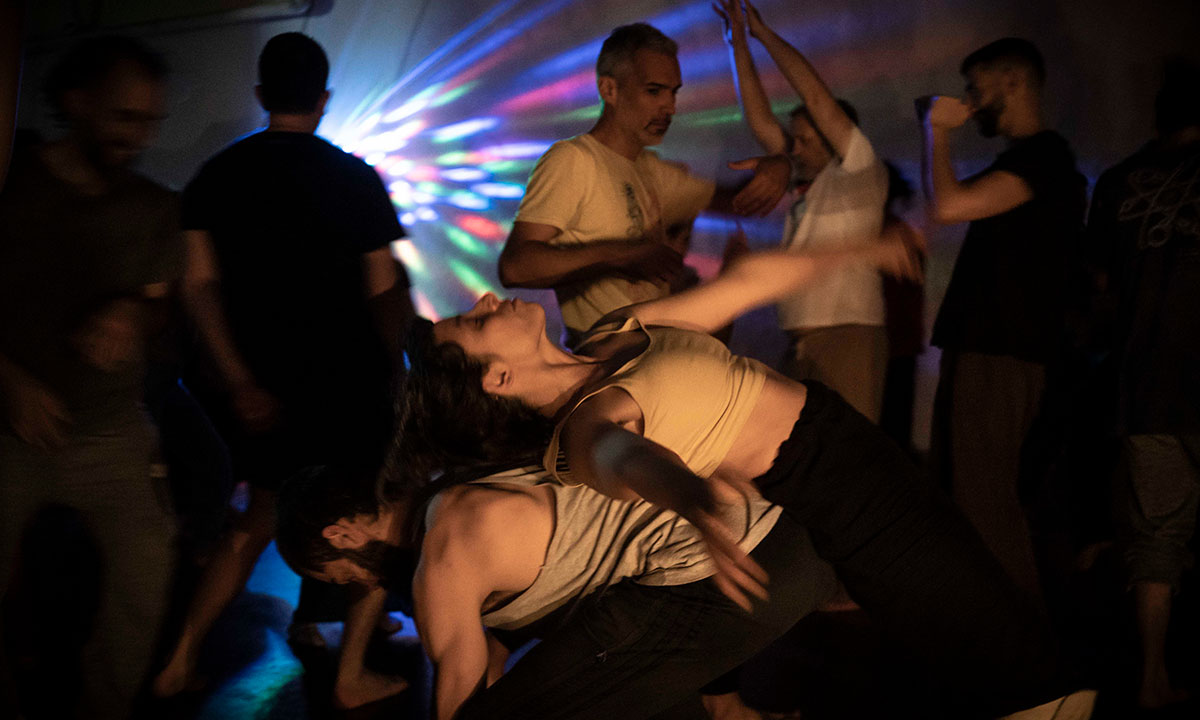 Fiesta Espíritu, carne y bunda en movimiento